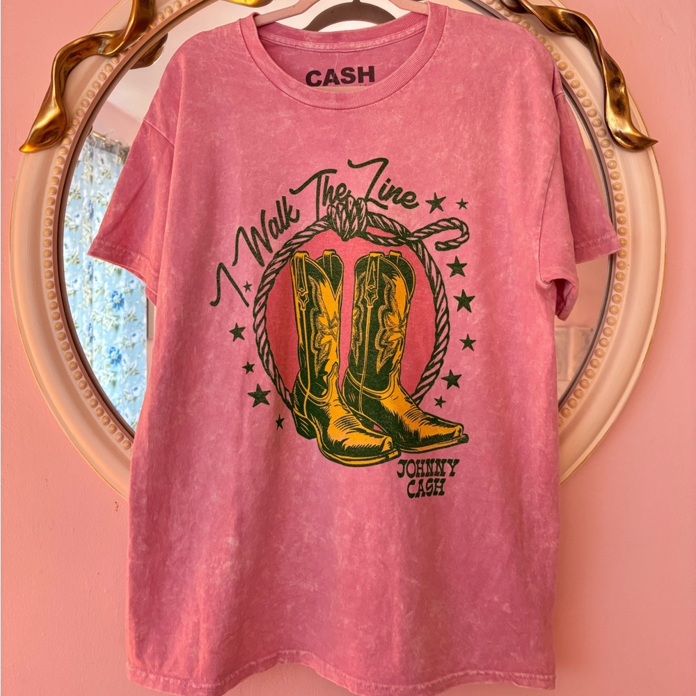 Johnny Cash- I walk the line T-Shirt NWOT Size L